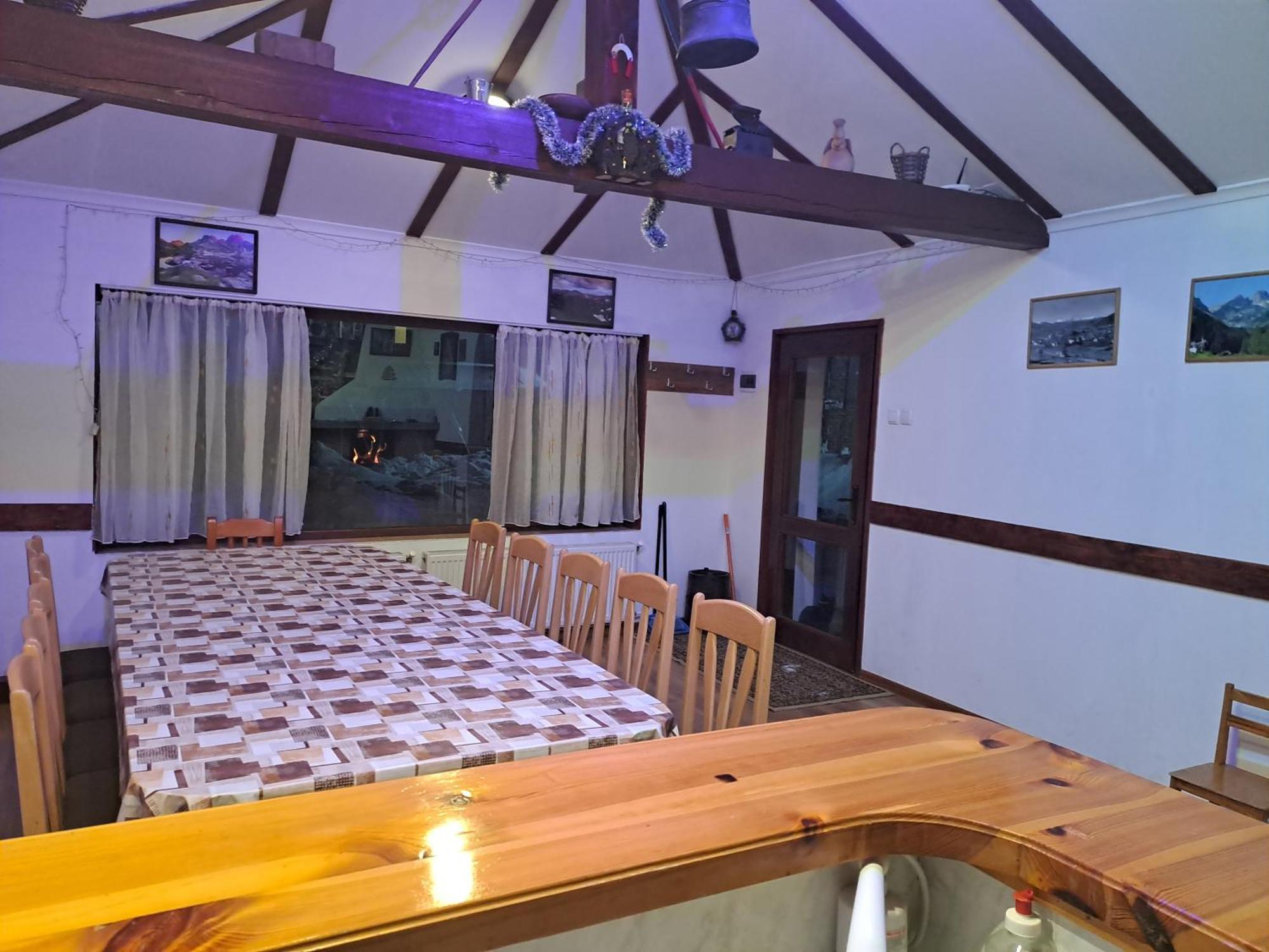 Guest House Lorian Madzhare Buitenkant foto